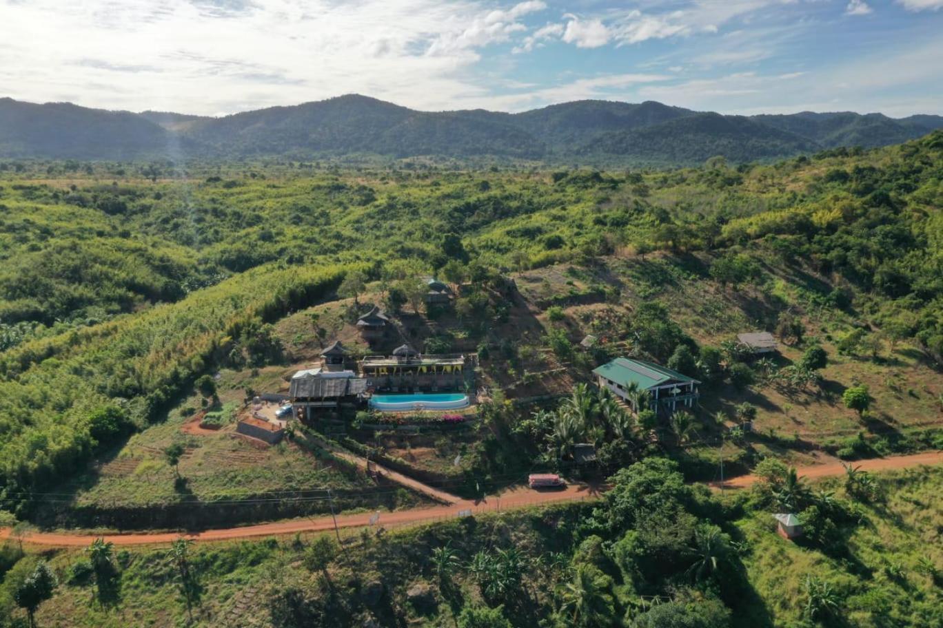 Miley Lodging Restobar New Busuanga Экстерьер фото